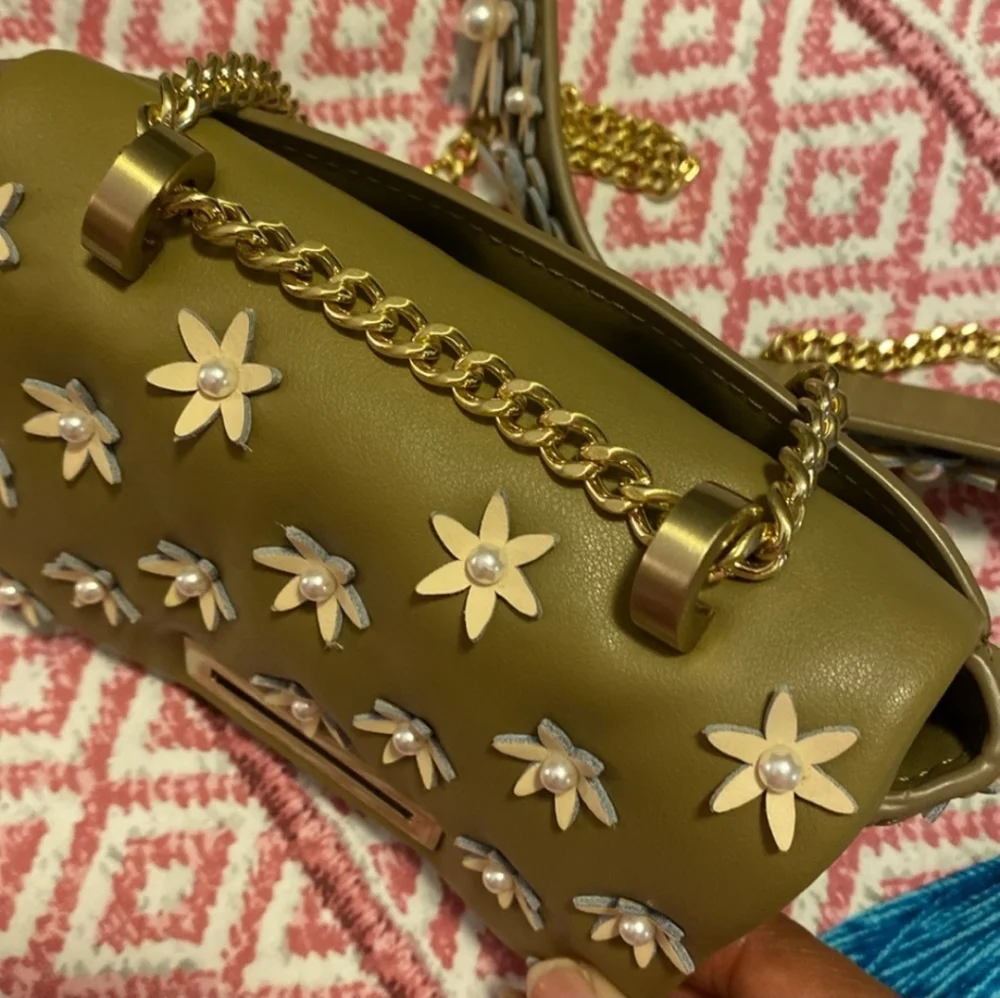 Zac Posen Mustard Yellow Leather Crossbody with White Floral Appliqué - Picture 10 of 14